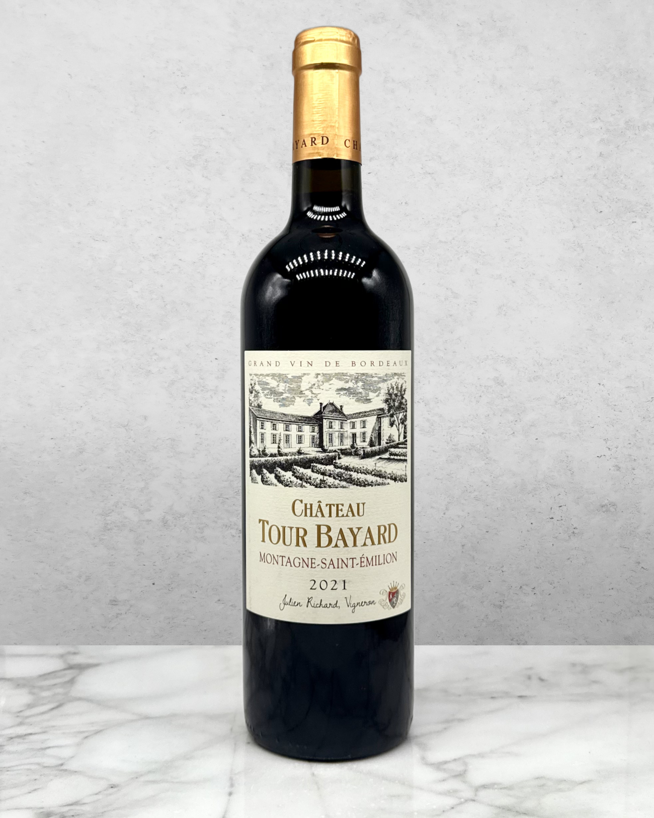 Château Tour Bayard, Merlot & Cab Franc, Montagne-Saint-Émilion, Grand Vin de Bordeaux, France 2022